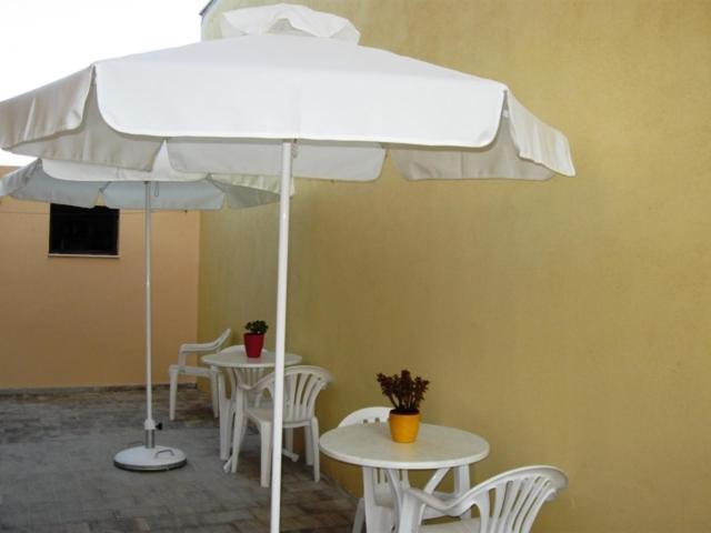Mirsini Pansion Hotel Karterados  Bagian luar foto