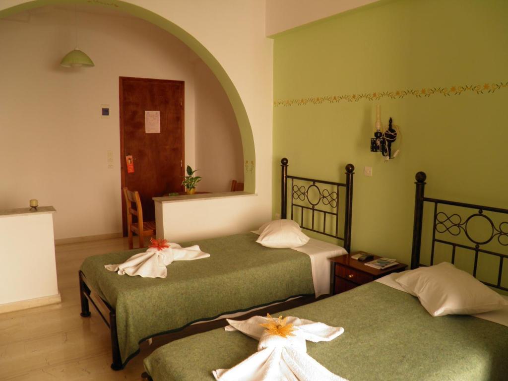 Mirsini Pansion Hotel Karterados  Ruang foto
