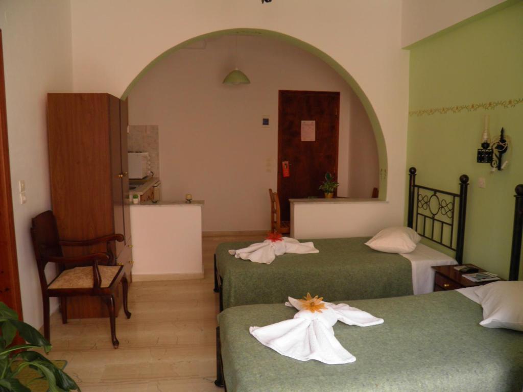Mirsini Pansion Hotel Karterados  Bagian luar foto
